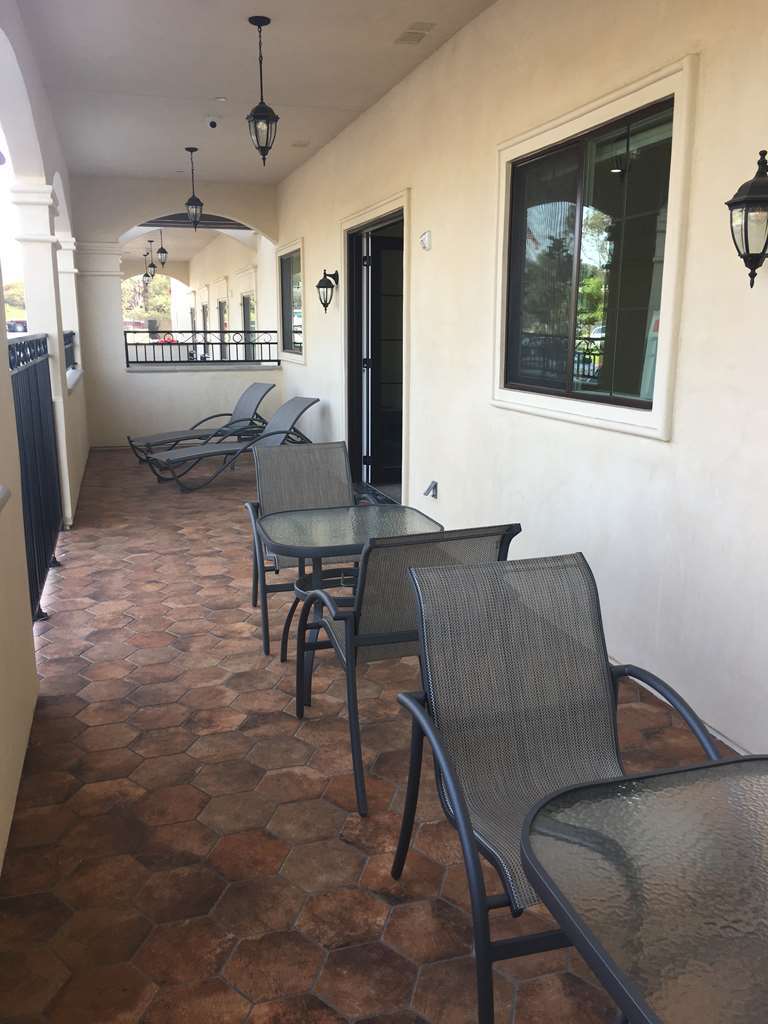 Best Western Plus Temecula Wine Country Hotel & Suites Konforlar fotoğraf